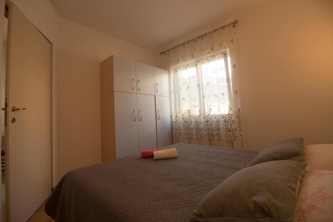 Apartmani Ana Juricev Vodice Exterior photo
